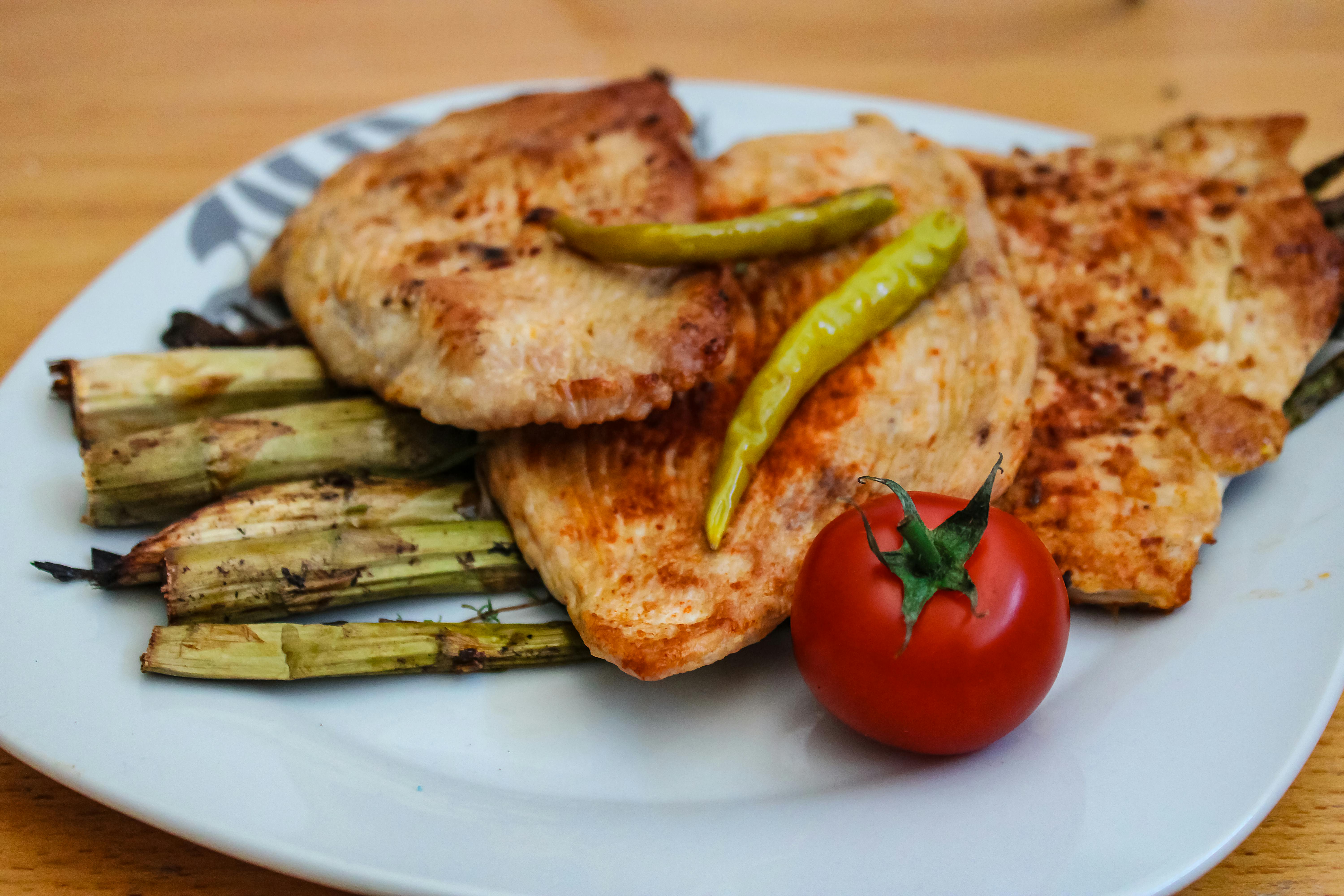 Chicken Breast: Lean Protein Powerhouse - one of the 7 Power Foods to Supercharge Your Muscle Growth (Backed by Science)